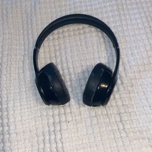 Beats Solo